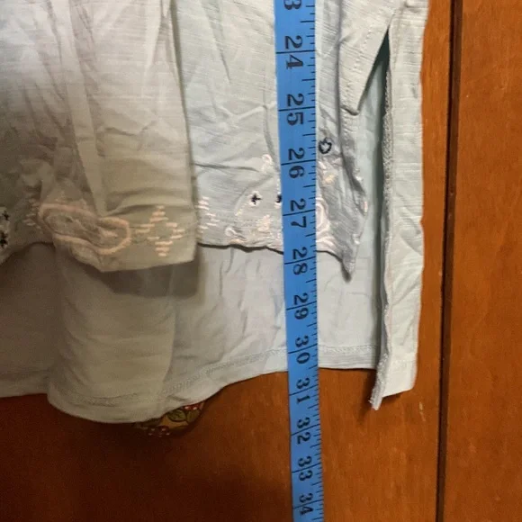 🆕 CUPIO SIGNATURE- Baby Blue , Embroidery Around Neckline Short Sleeve Shirt - Picture 4 of 10